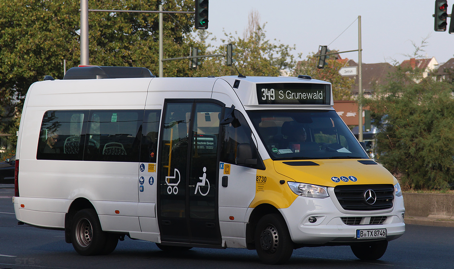 Berlin, Mercedes-Benz Sprinter City 45 sz.: 8730