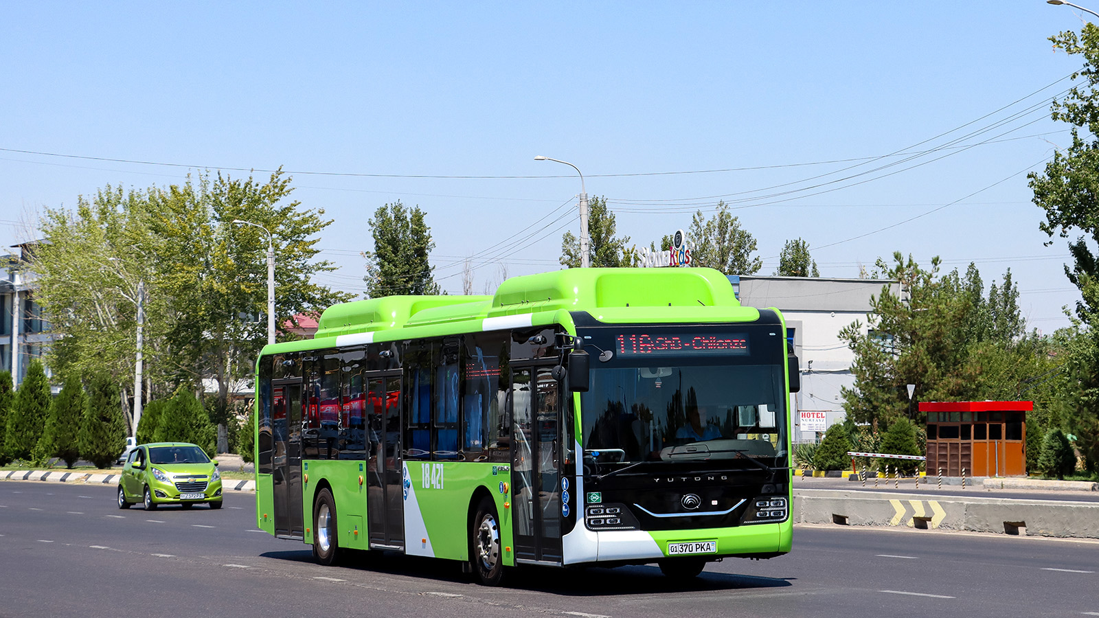 Узбекистан, Yutong ZK6126HG № 18421