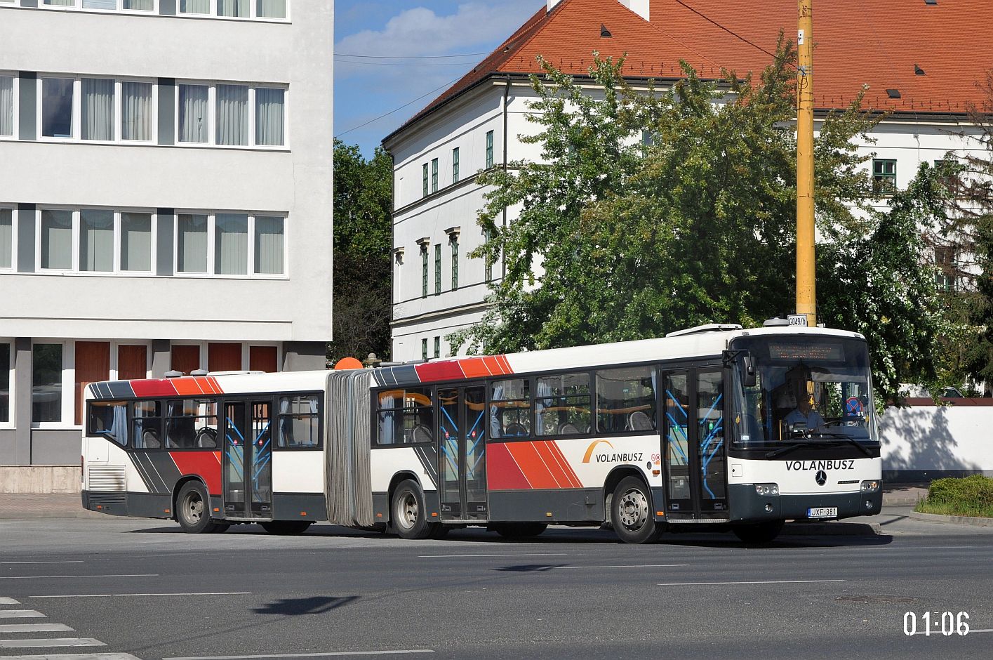 Венгрия, Mercedes-Benz O345 Conecto G № JXF-381