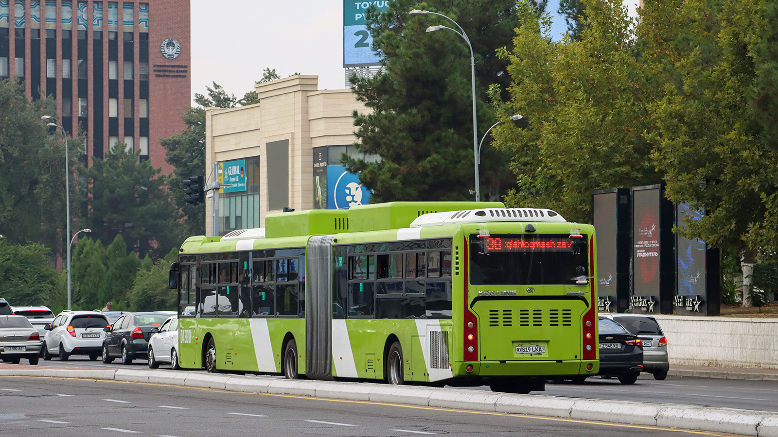 Узбекистан, King Long XMQ6180G № 04300