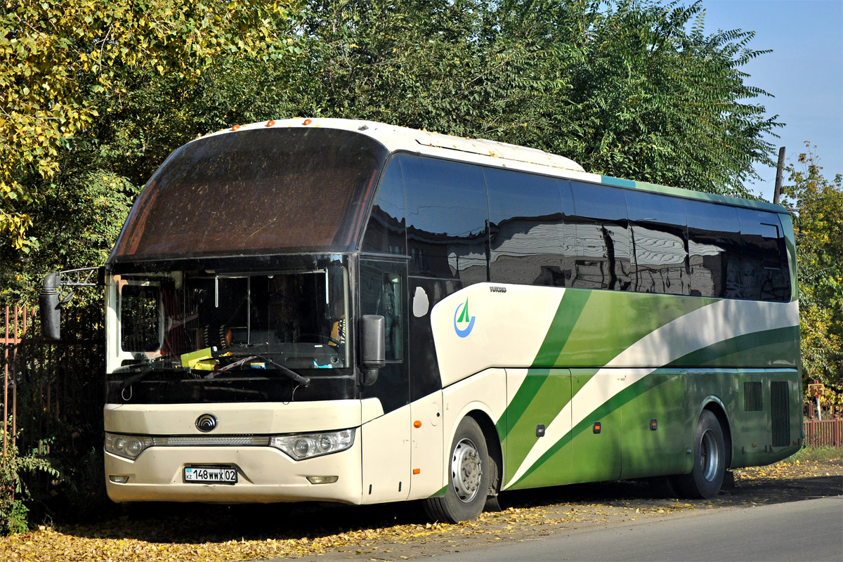 Алматы, Yutong ZK6122* № 148 WWX 02