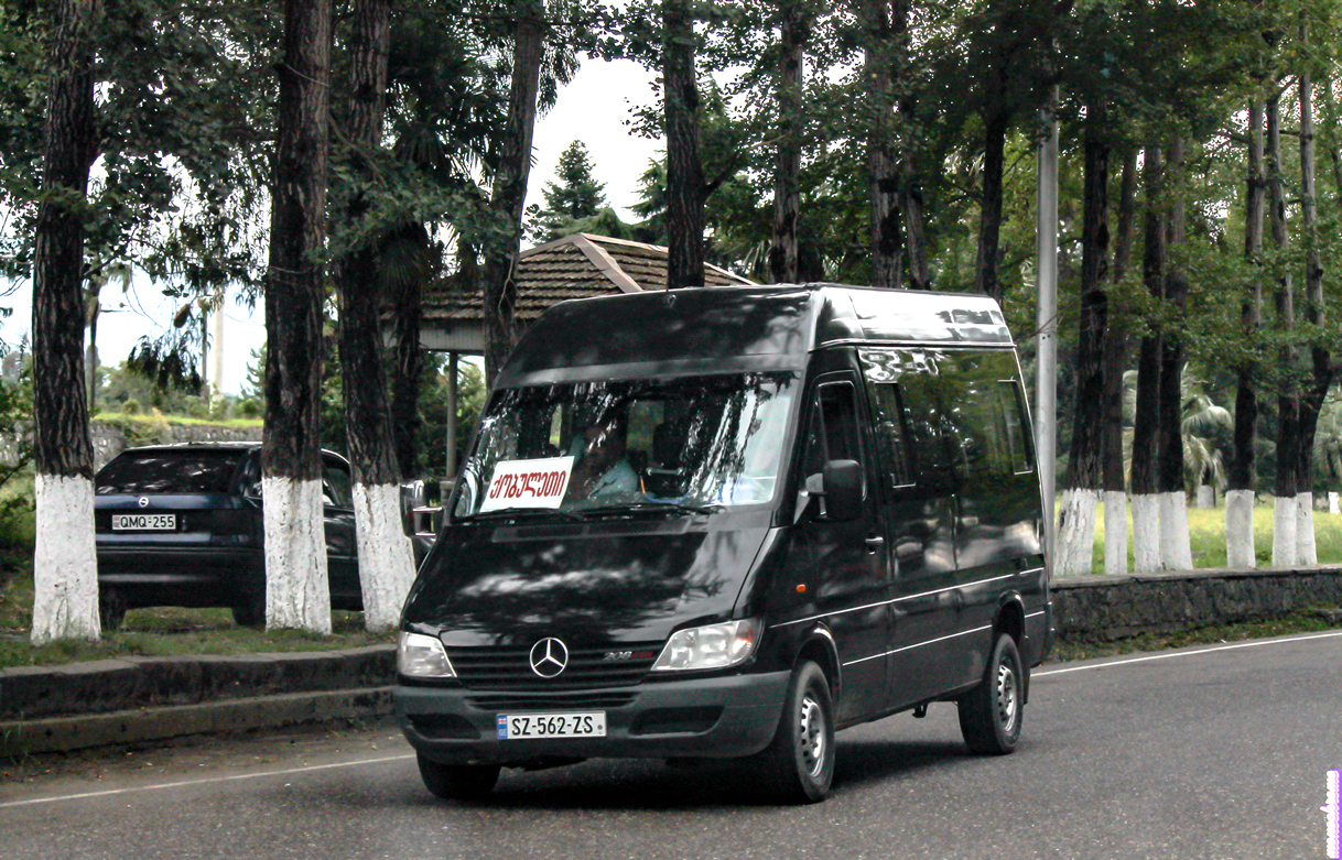 Грузия, Mercedes-Benz Sprinter W901/W902 208CDI № SZ-562-ZS