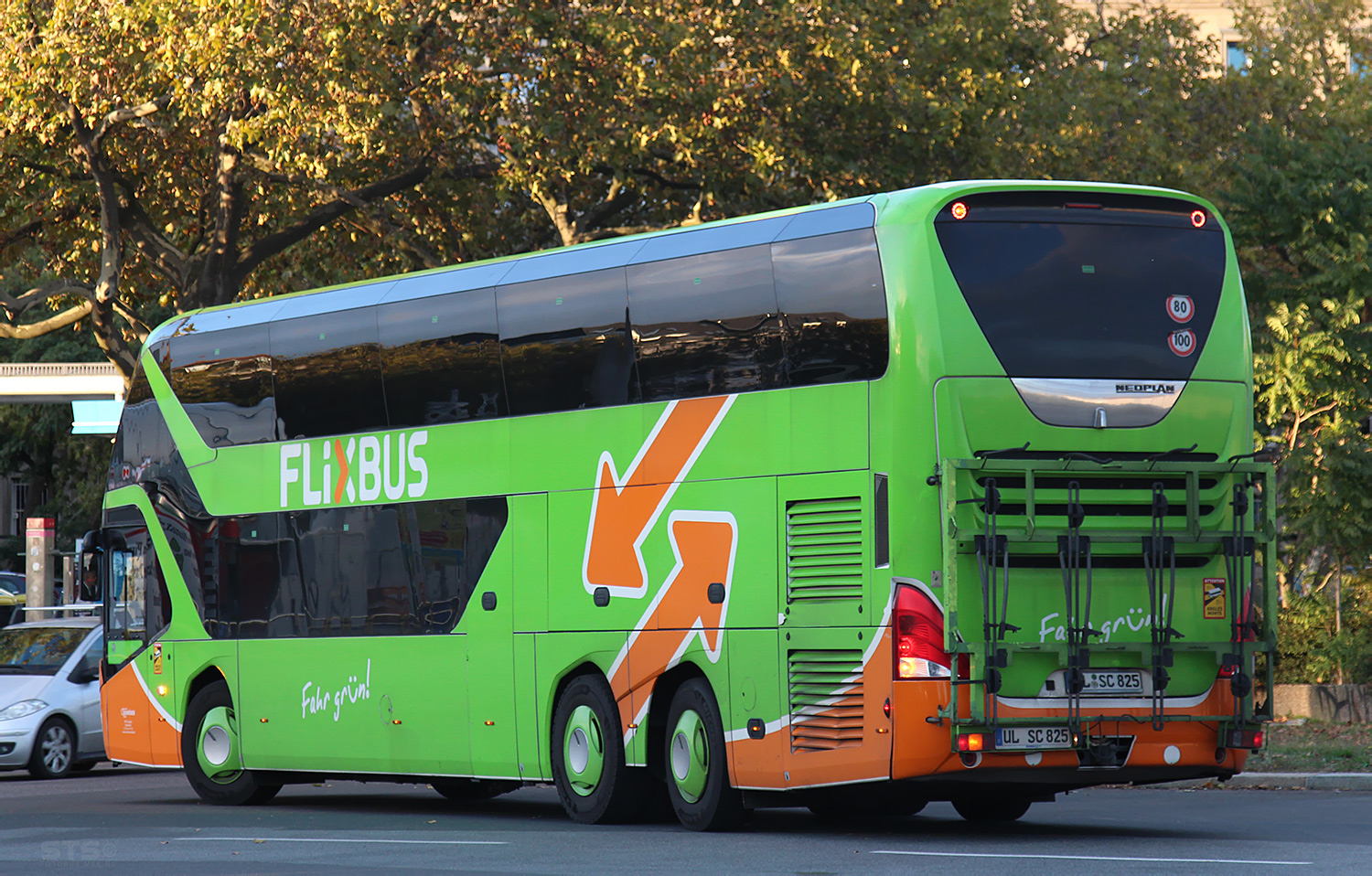 Баден-Вюртемберг, Neoplan P06 N1222/3L Skyliner L № UL-SC 825