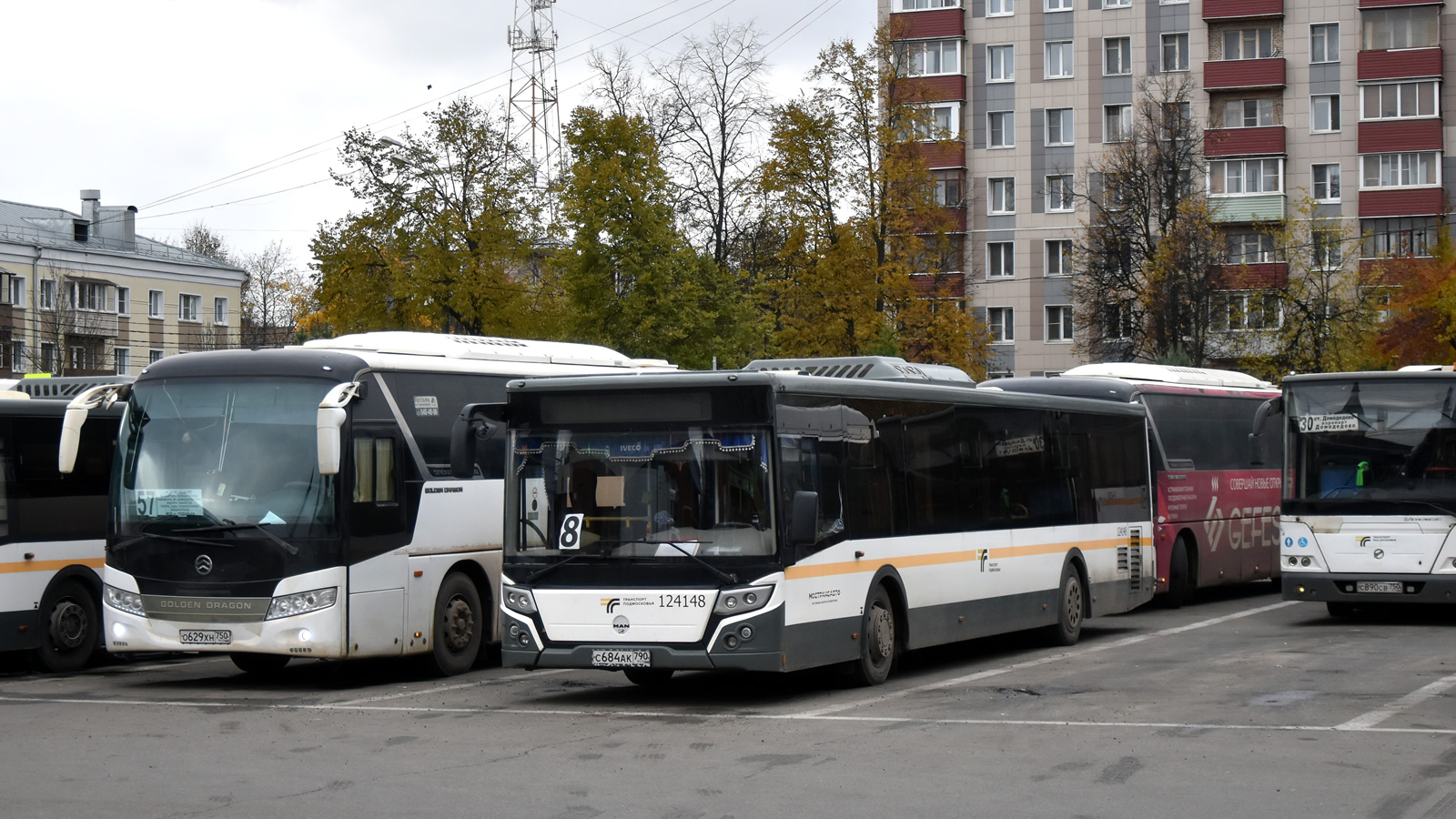 Московская область, Golden Dragon XML6127JR Snow Leopard № 031018; Московская область, ЛиАЗ-5292.65-03 № 124148