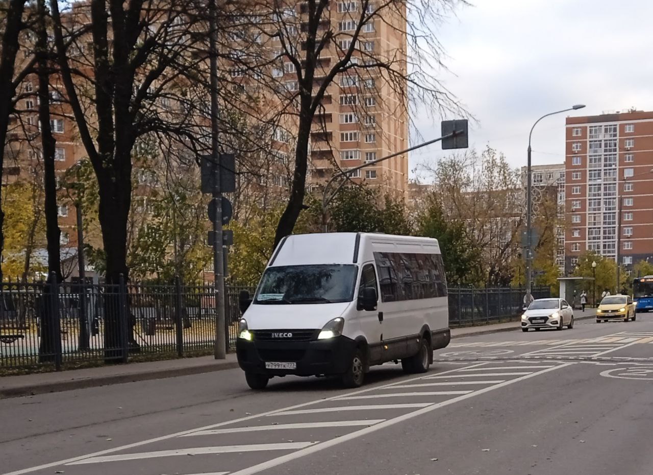 Москва, Нижегородец-2227UT (IVECO Daily) № У 799 ТК 777