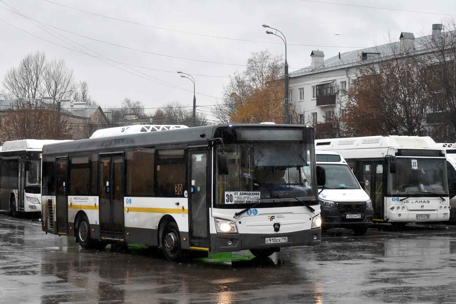 Moszkvai terület, LiAZ-4292.60 (1-2-1) sz.: С 910 ОХ 790