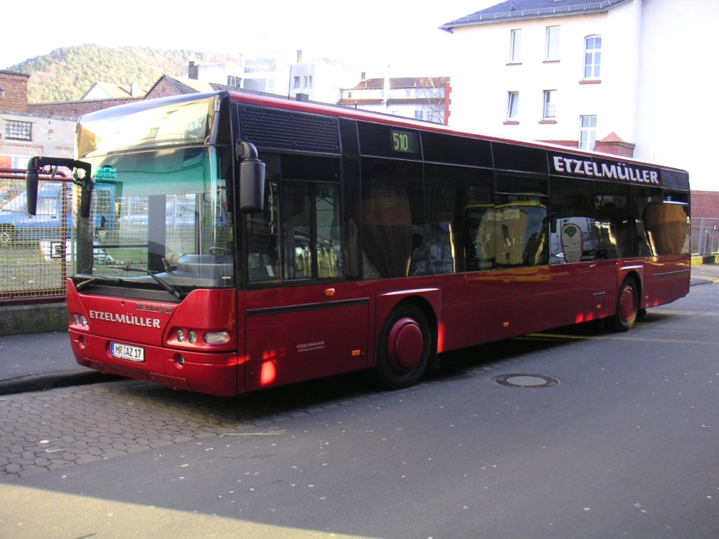 Hessen, Neoplan N4416 Centroliner Nr. MR-AZ 17