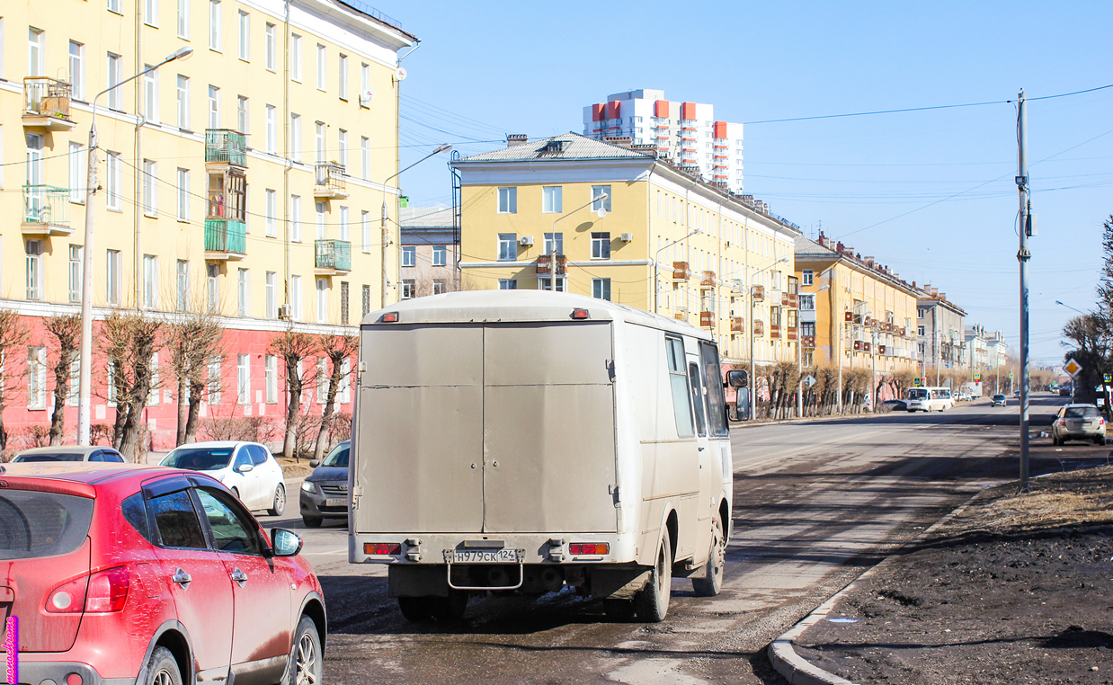 Красноярский край, ПАЗ-32053-27 № Н 979 СК 124
