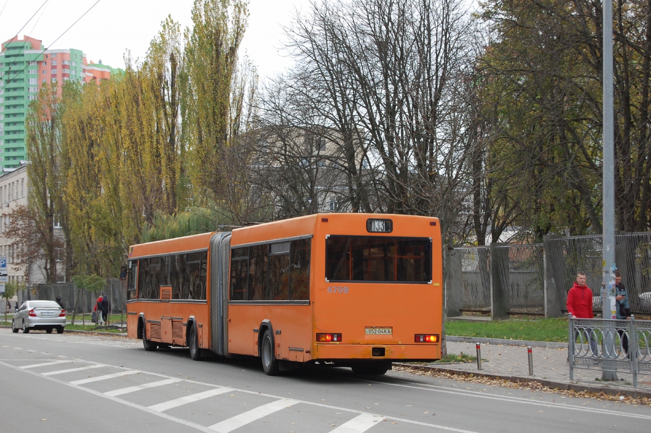 Киев, МАЗ-105.060 № 4709
