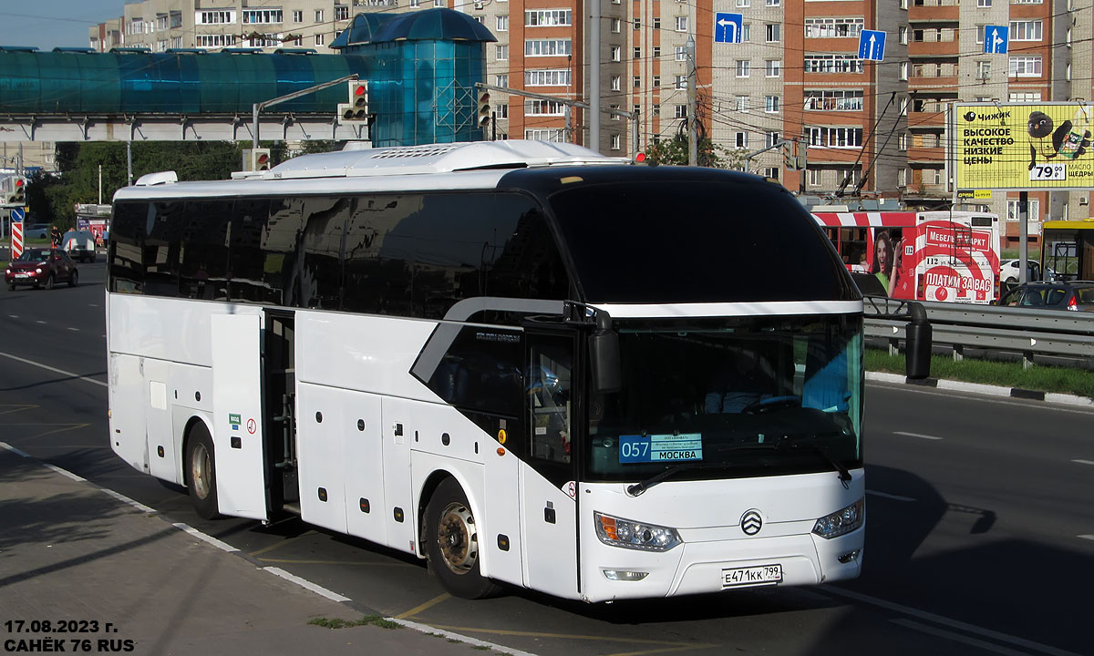 Moszkva, Golden Dragon XML6126JR Triumph sz.: Е 471 КК 799