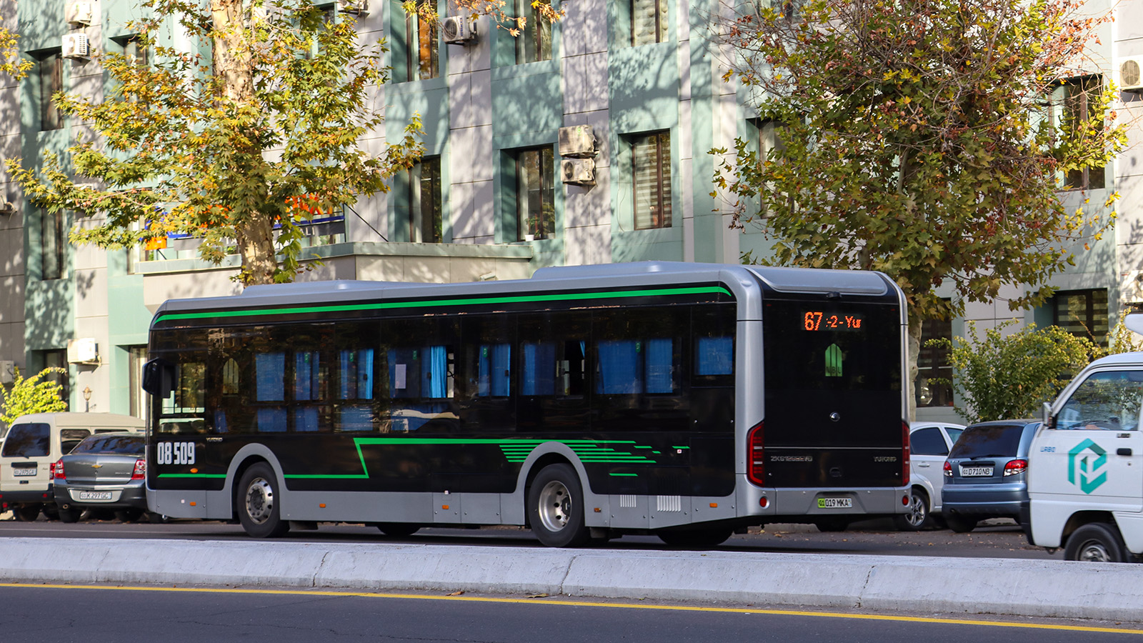 Узбекистан, Yutong ZK6126BEVG № 08509