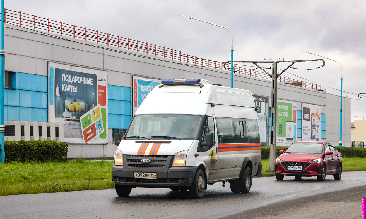Кемеровская область - Кузбасс, Нижегородец-222709  (Ford Transit) № А 092 ЕН 142