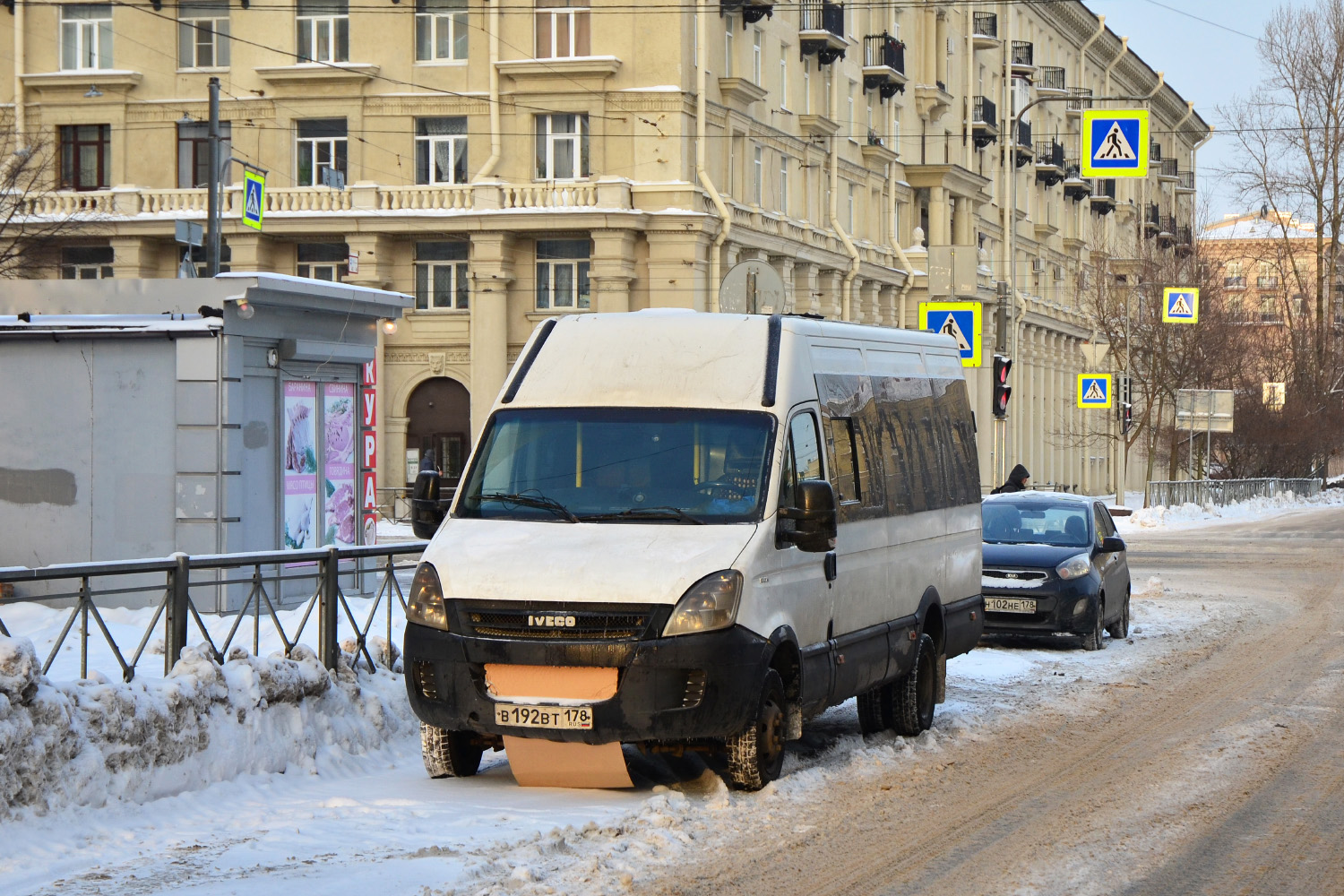 Санкт-Петербург, Нижегородец-2227UU (IVECO Daily) № В 192 ВТ 178