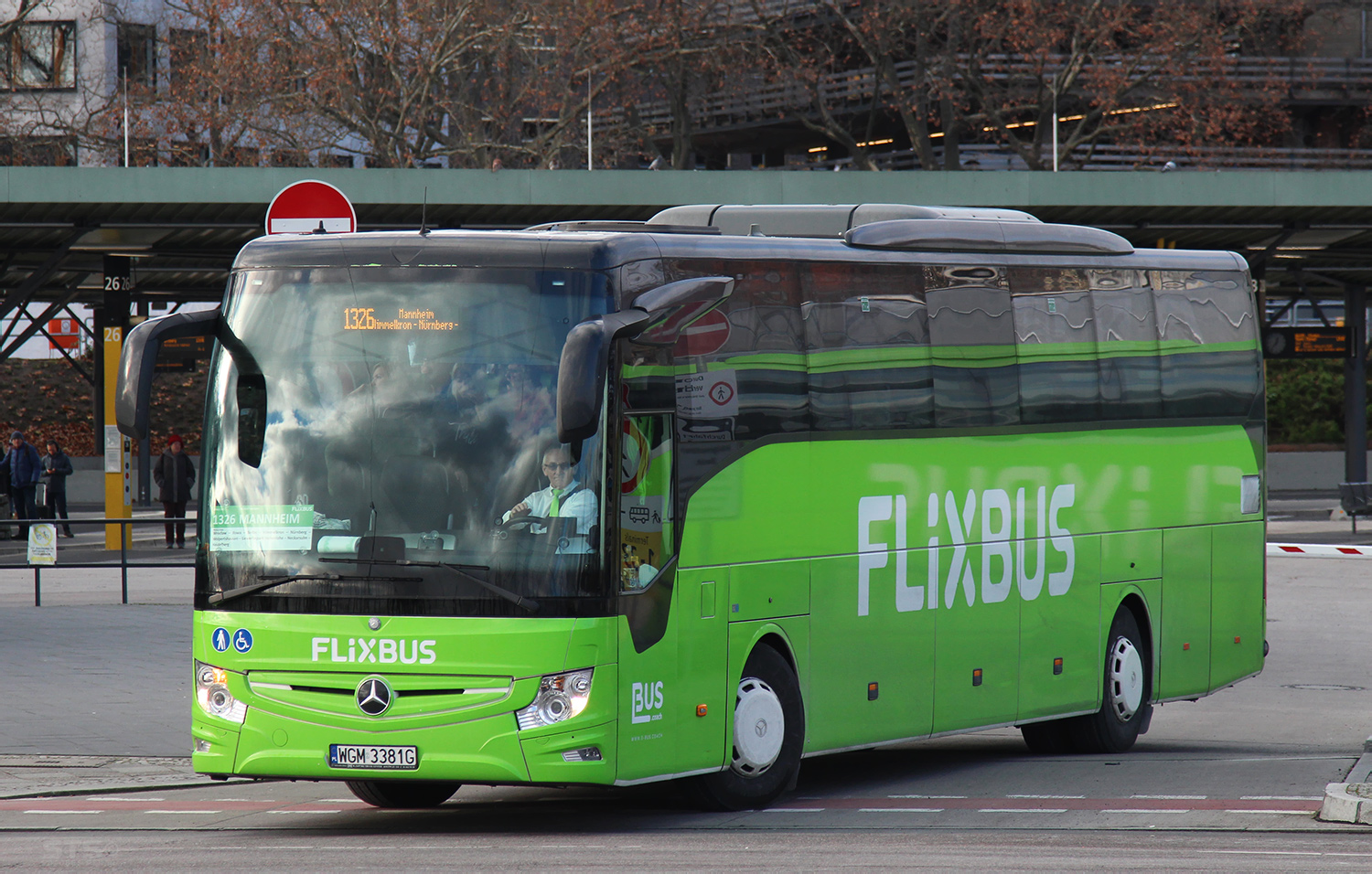 Polska, Mercedes-Benz Tourismo III M/2 16RHD Nr WGM 3381G