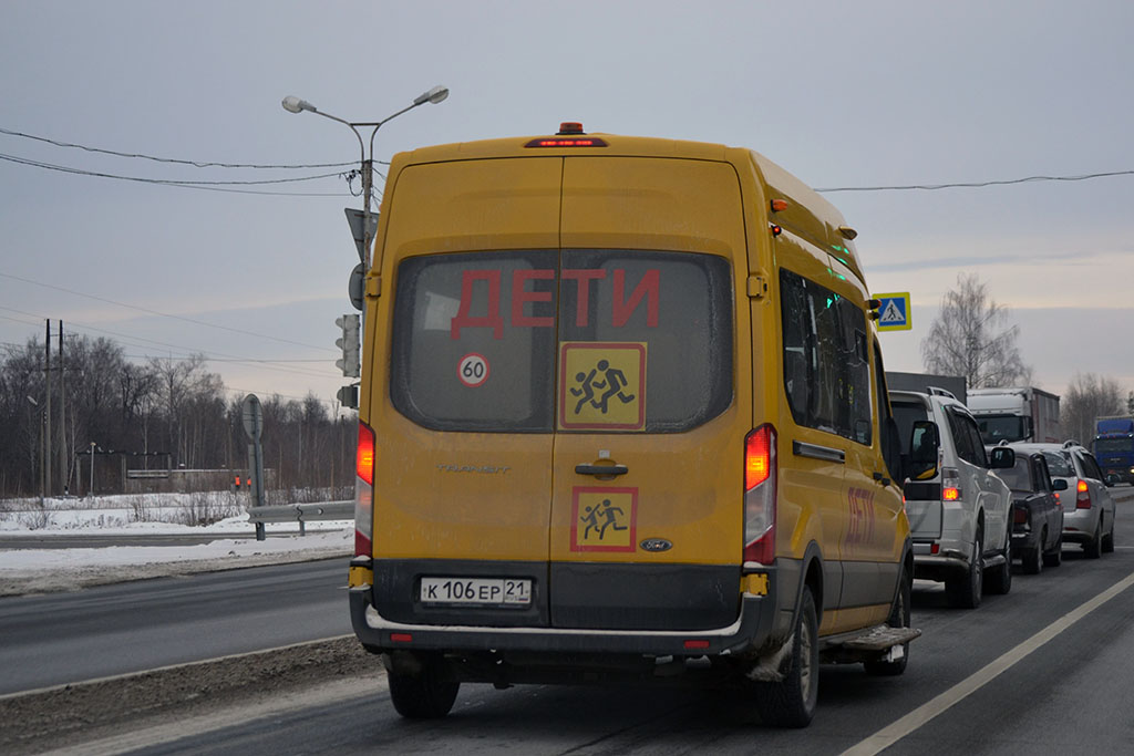 Чувашия, Ford Transit FBD [RUS] (Z6F.ESG.) № К 106 ЕР 21