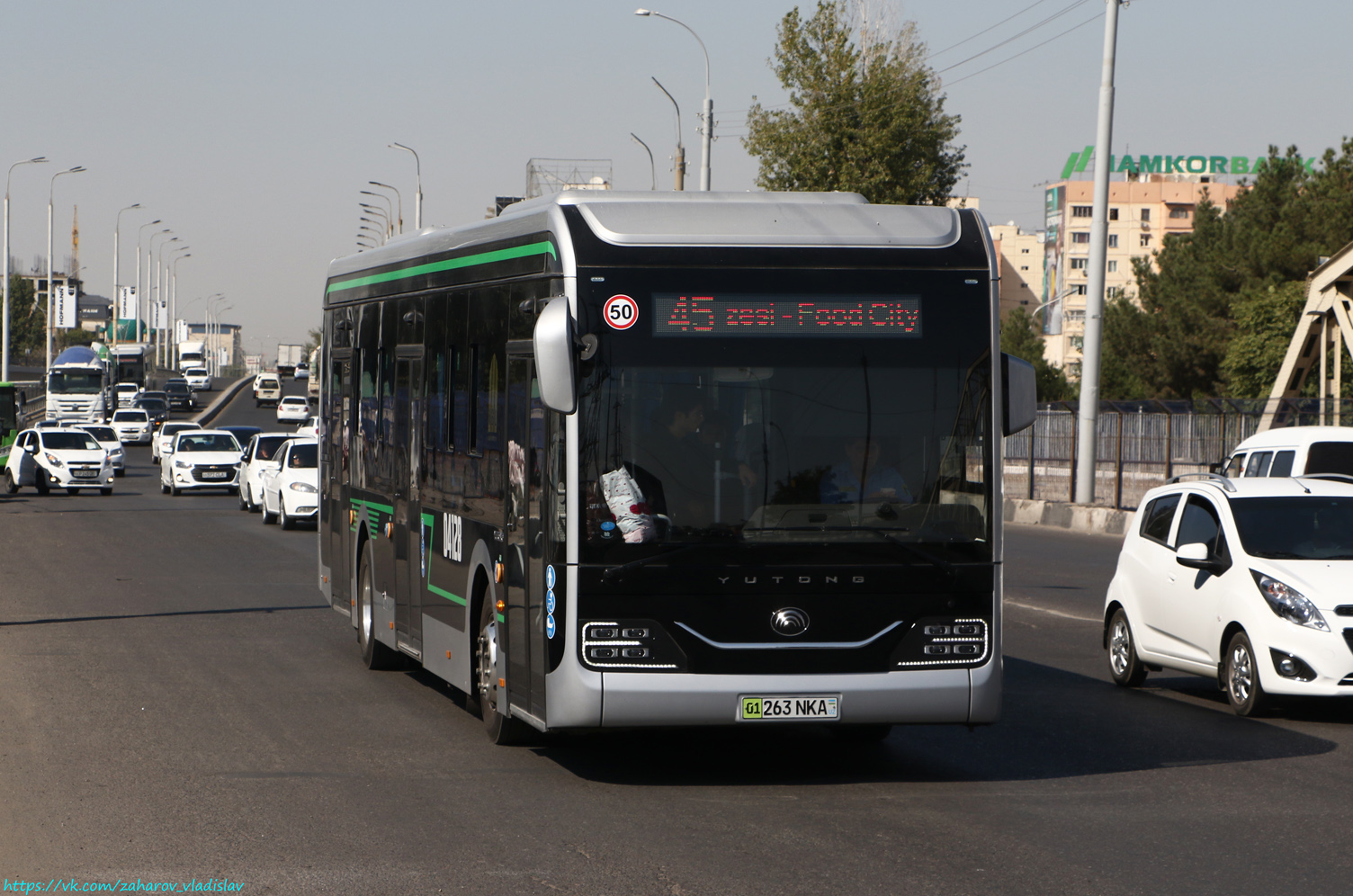 Узбекистан, Yutong ZK6126BEVG № 04128