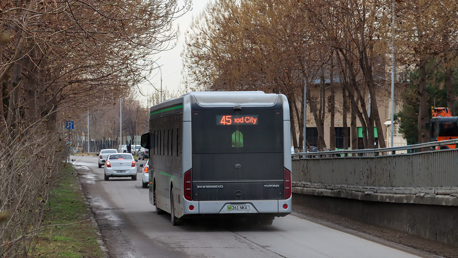 Узбекистан, Yutong ZK6126BEVG № 04135