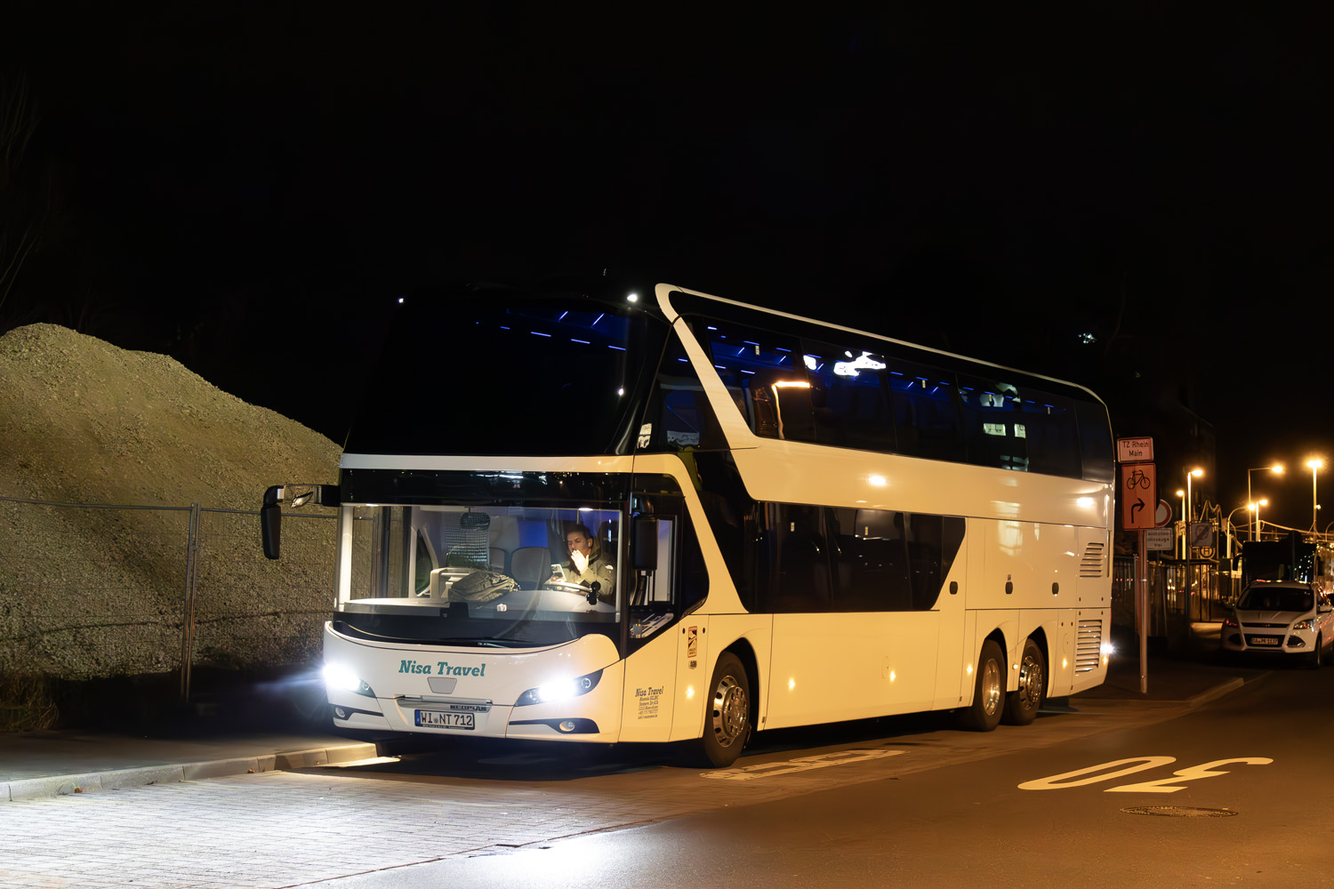 Гессен, Neoplan P06 N1222/3L Skyliner L № WI-NT 712