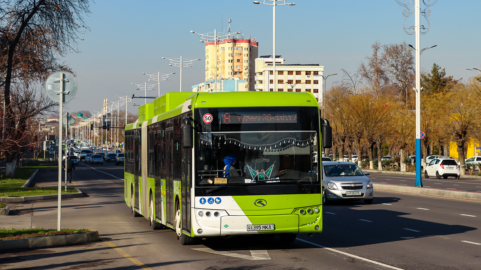Узбекістан, King Long XMQ6180G № 04335