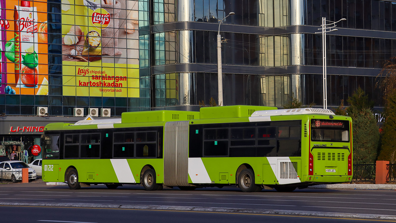 Узбекистан, King Long XMQ6180G № 01212