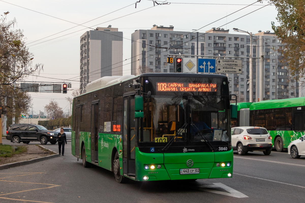Almaty, Golden Dragon XML6125CN (Hyundai Trans Auto) # 3840