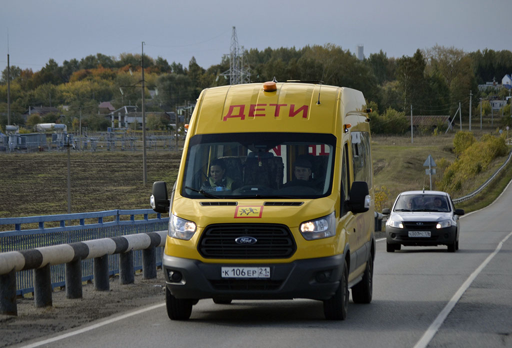 Чувашия, Ford Transit FBD [RUS] (Z6F.ESG.) № К 106 ЕР 21