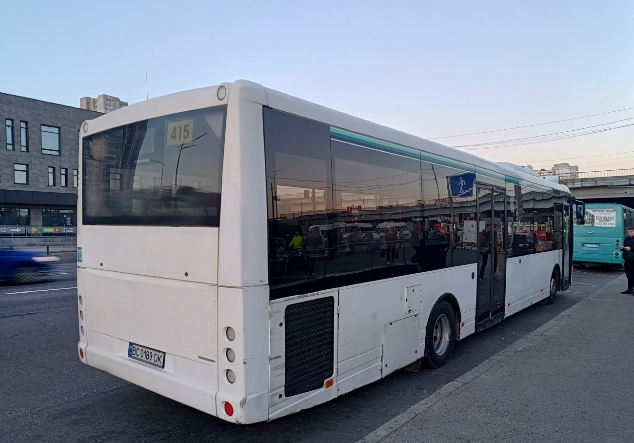 Киев, VDL Berkhof Ambassador 200 № 713