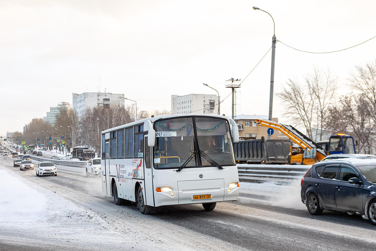 Тюменская область, КАвЗ-4235-12 № АВ 811 72