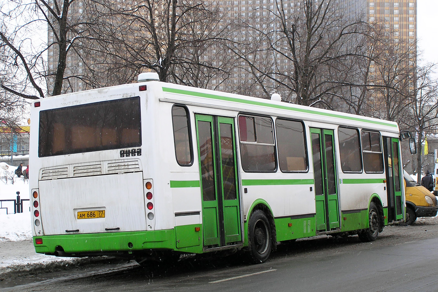 Москва, ЛиАЗ-5256.40 № АМ 686 77
