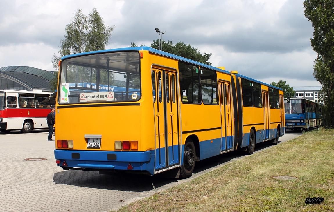 Саксония, Ikarus 280.02 № 208