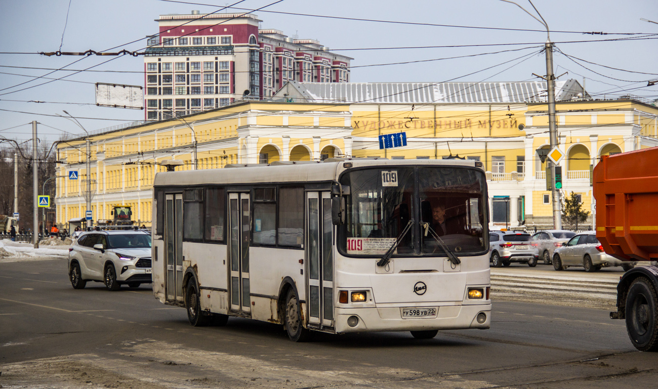Алтайский край, ЛиАЗ-5256.53 № У 598 УВ 22