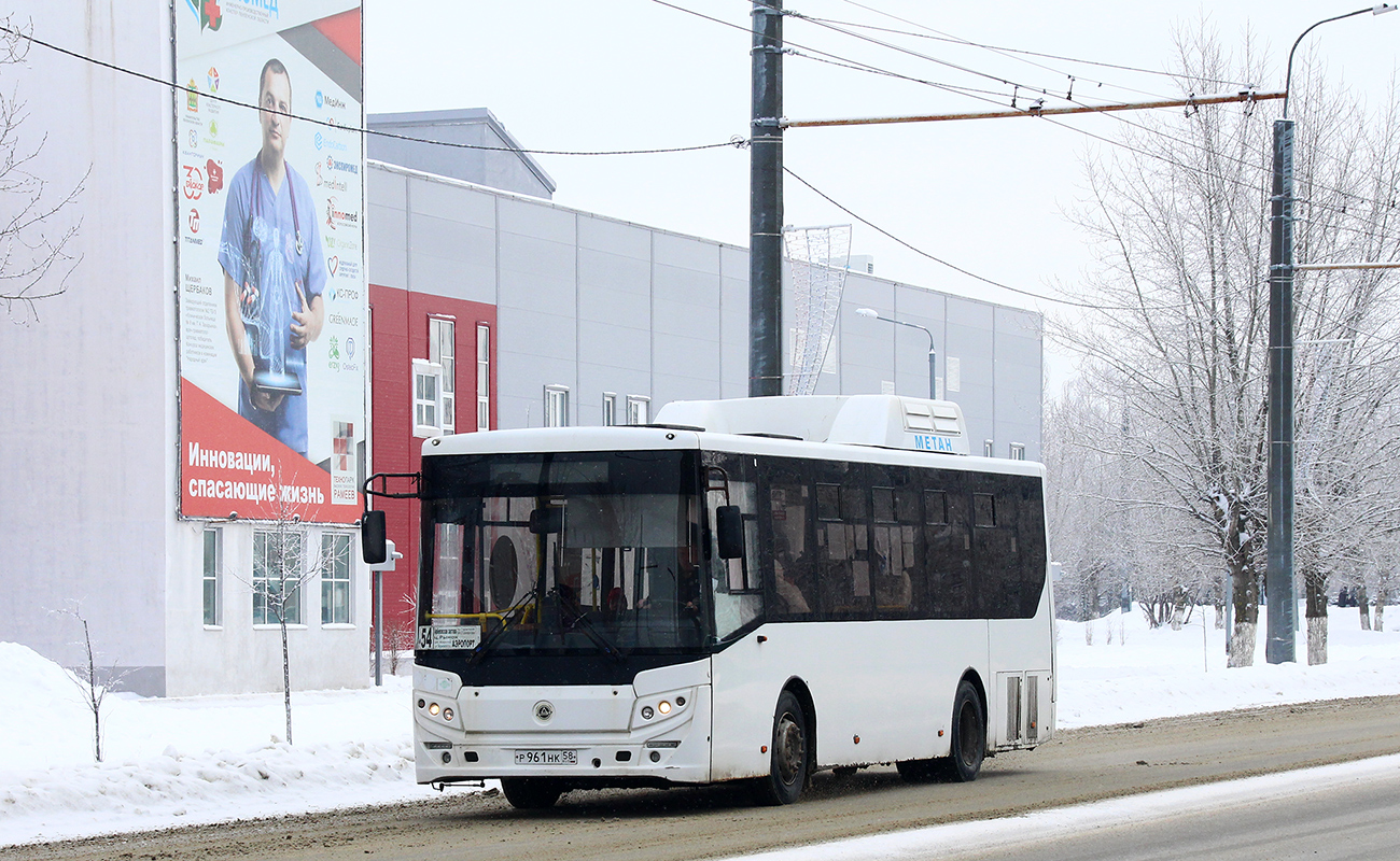 Пензенская область, КАвЗ-4270-70 № Р 961 НК 58