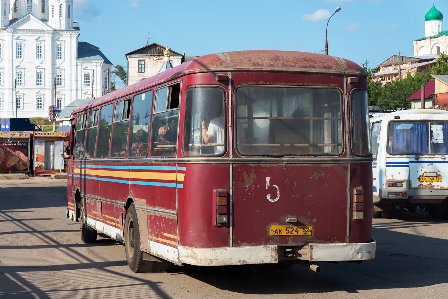 Нижегородская область, ЛиАЗ-677М (БАРЗ) № АК 524 52; Нижегородская область, ПАЗ-32054 № АН 648 52