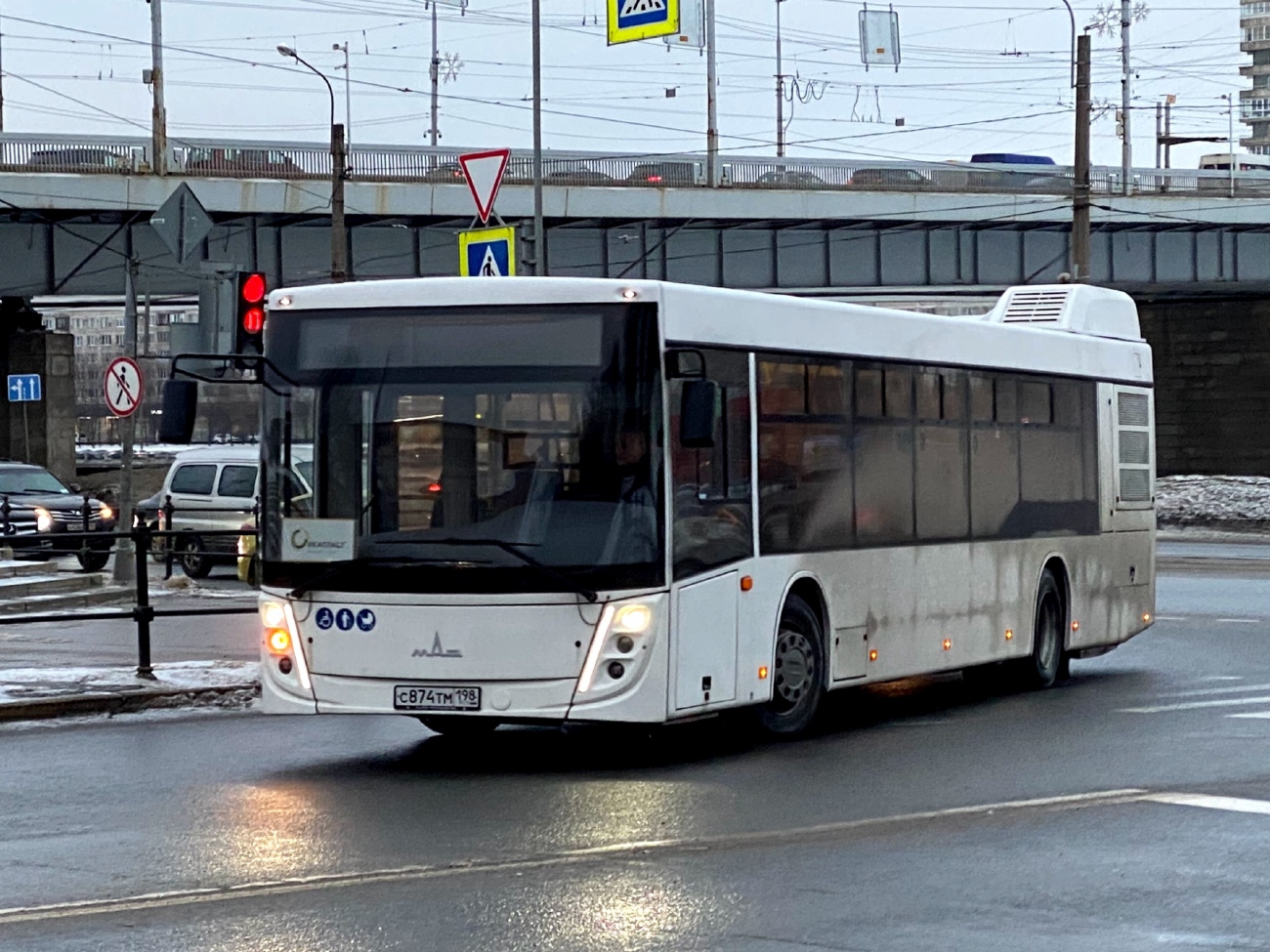 Санкт-Петербург, МАЗ-203.147 № С 874 ТМ 198