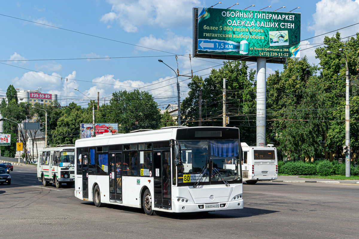 Воронежская область, КАвЗ-4239 № Н 600 МО 31