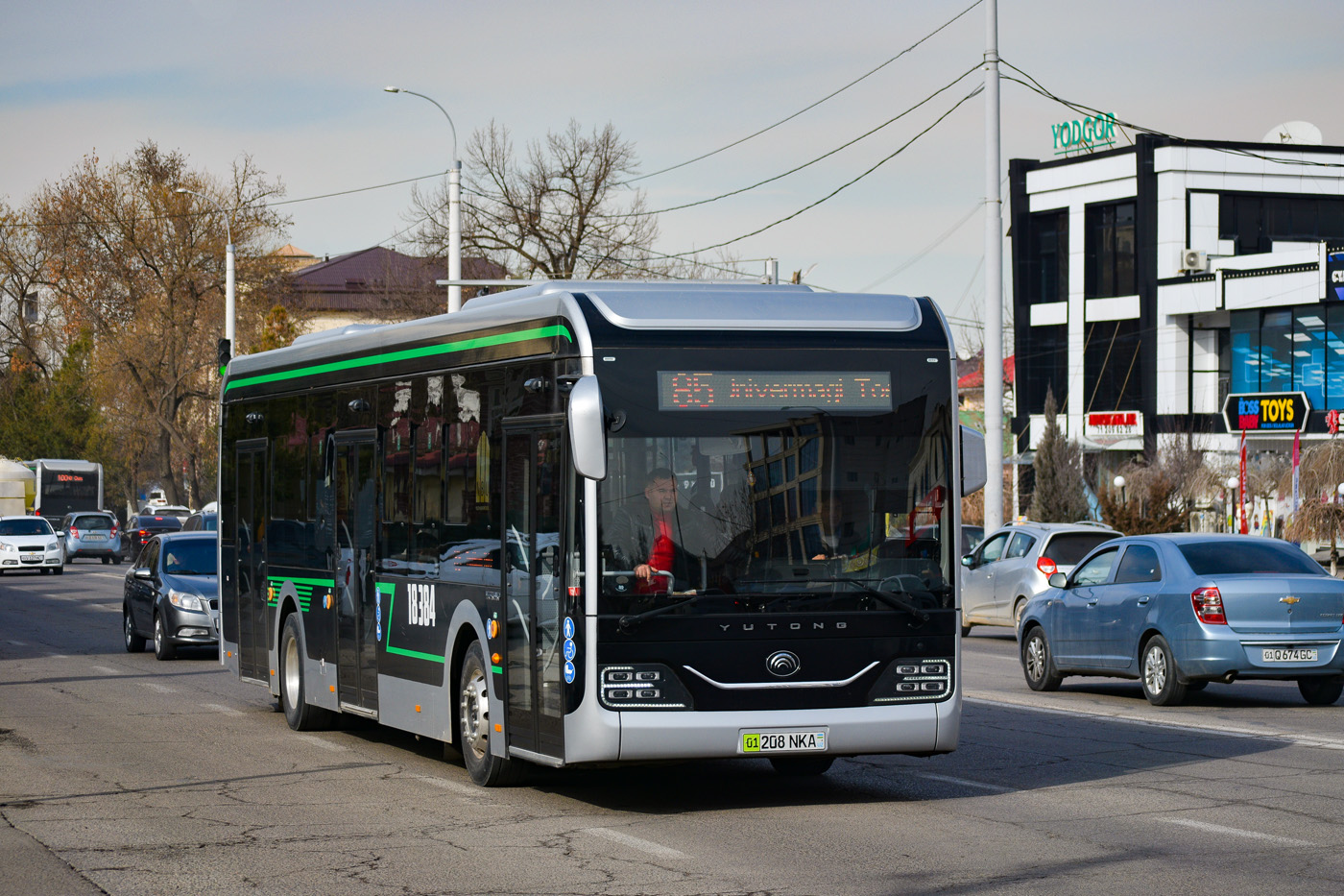 Узбекистан, Yutong ZK6126BEVG № 18384