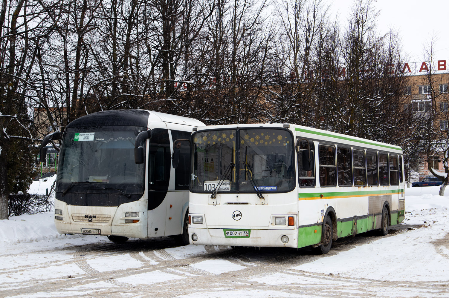 Владимирская область, ЛиАЗ-5256.26-01 № Е 002 НТ 33