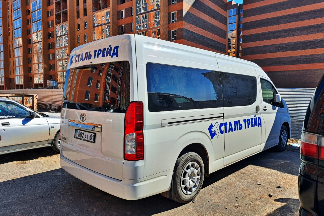 Астана, Toyota HiAce GDH322L № 882 AI 01