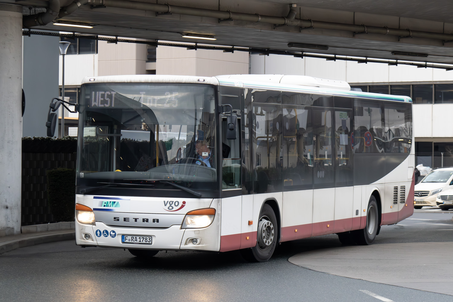 Гессен, Setra S415LE business № F-RA 1783