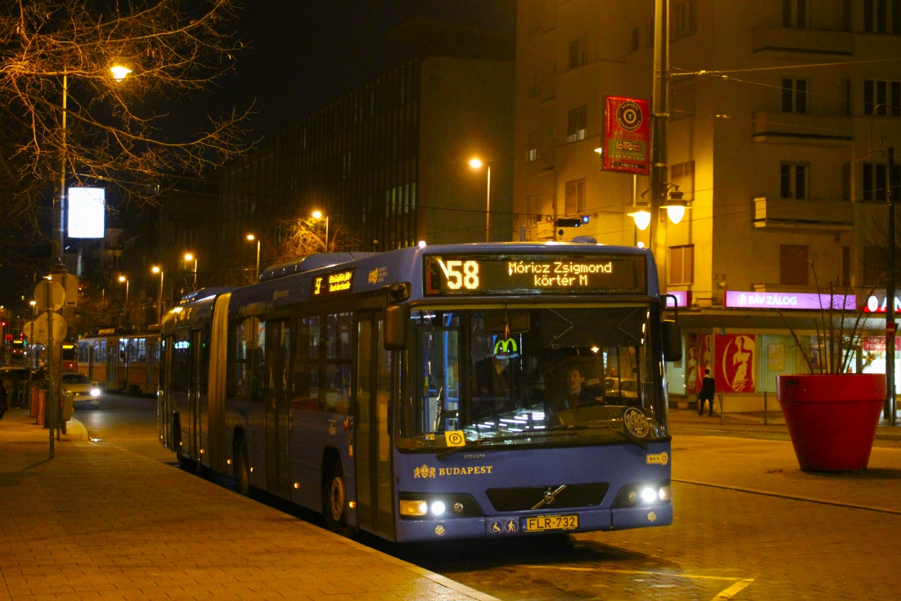 Венгрия, Volvo 7700A № FLR-732