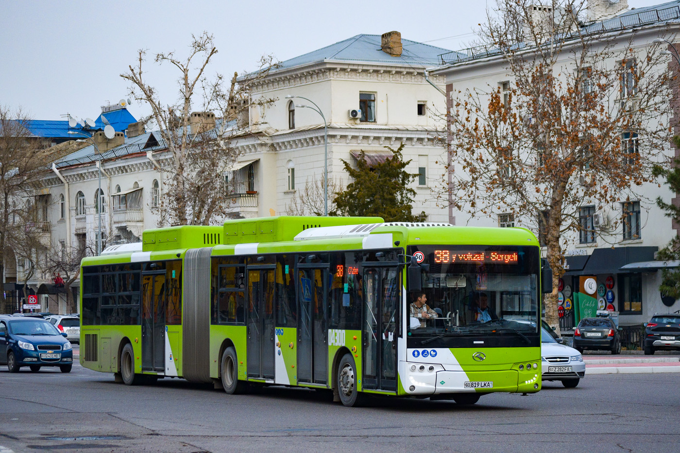 Узбекистан, King Long XMQ6180G № 04300
