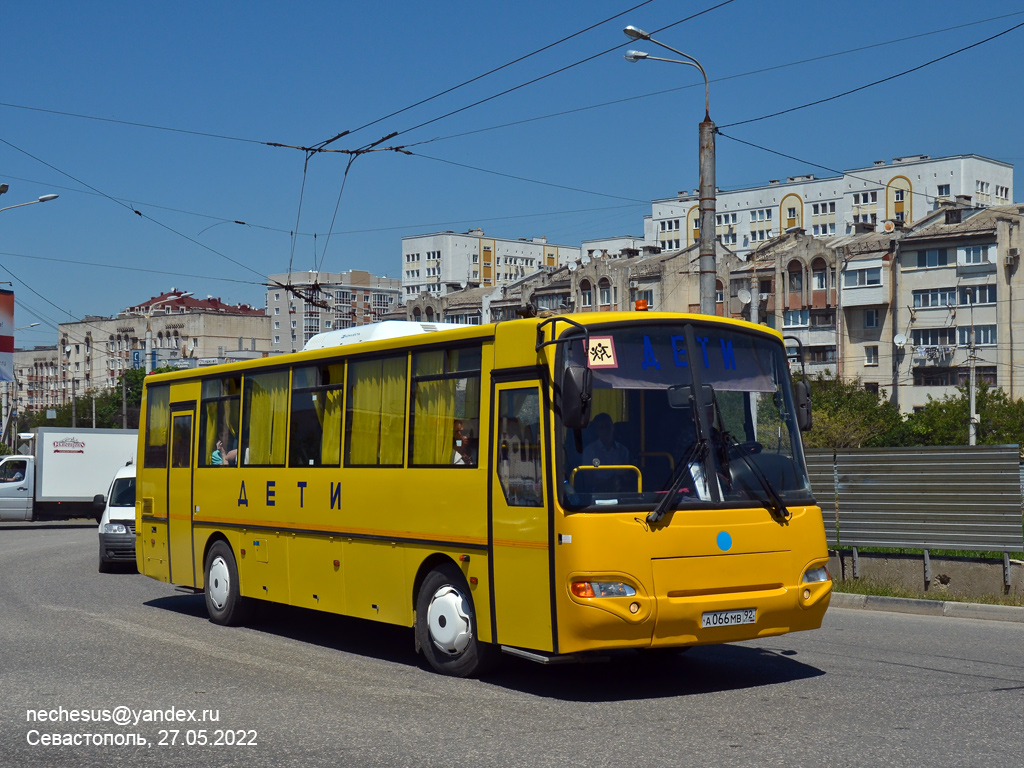 Севастополь, КАвЗ-4238-45 № А 066 МВ 92