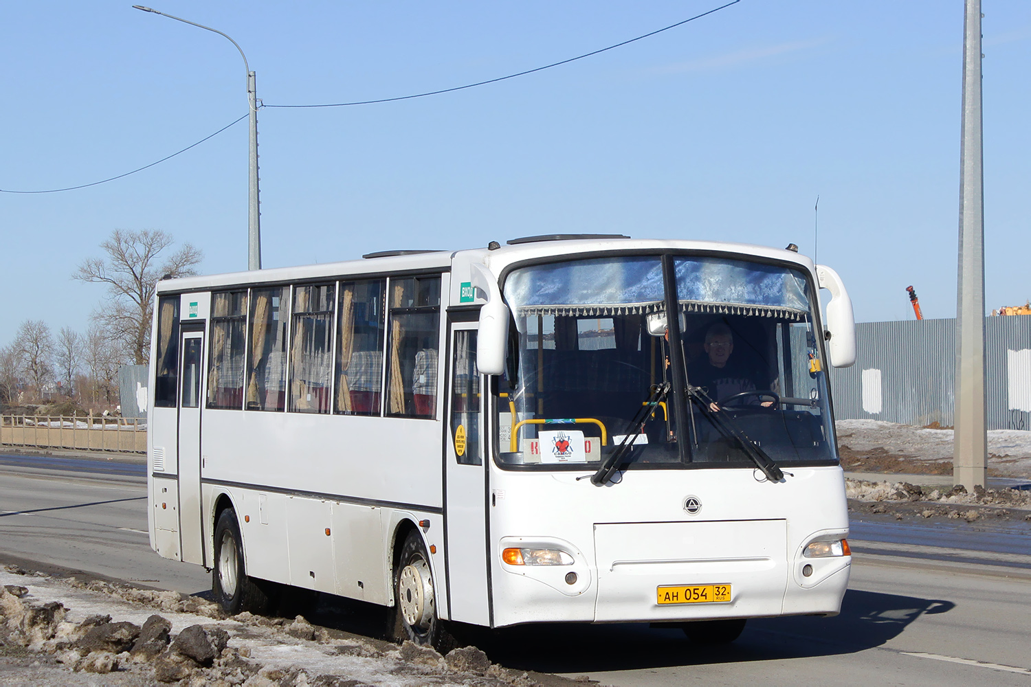 Брянская область, КАвЗ-4238-61 № 536