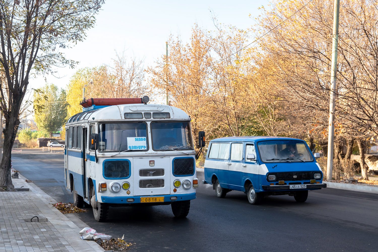 Армения, ПАЗ-672М № 0818 L; Армения, РАФ-2203 № 45 LS 525
