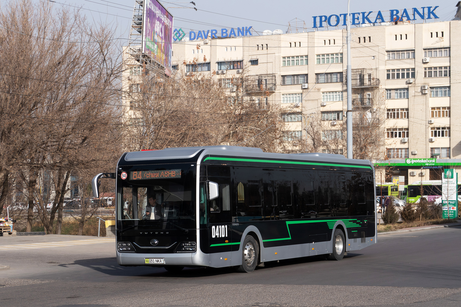 Узбекистан, Yutong ZK6126BEVG № 04101