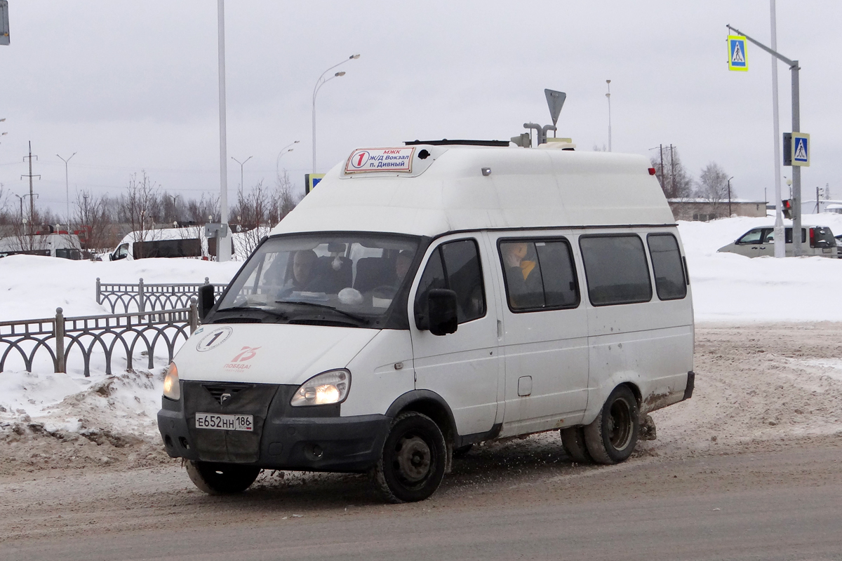 Ханты-Мансійская АА, Луидор-225001 (ГАЗ-3221) № Е 652 НН 186