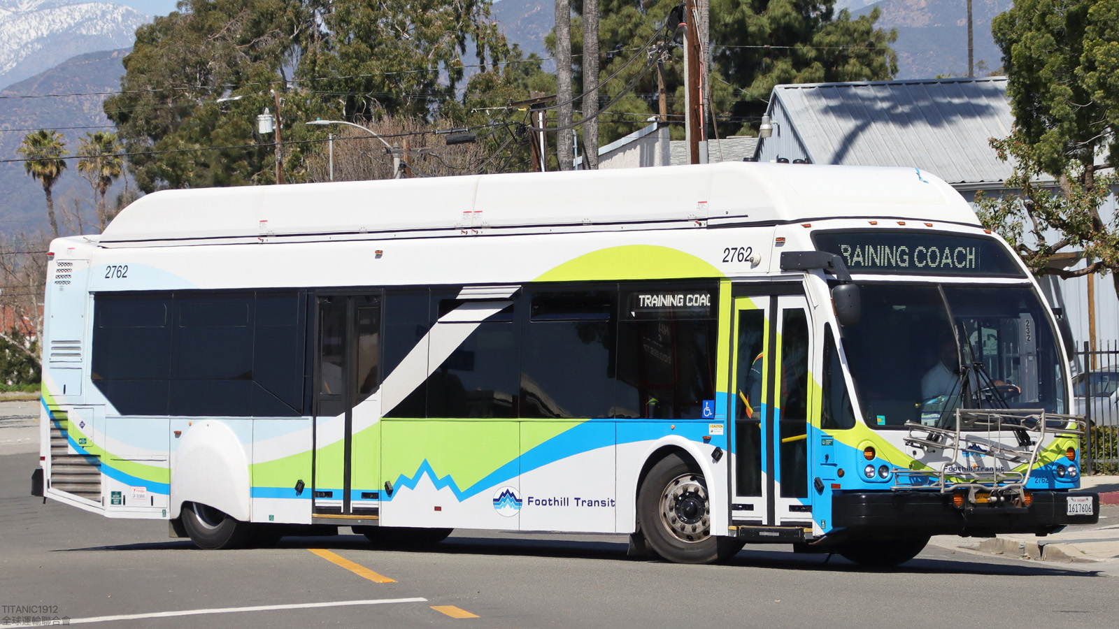 США, ElDorado National Axess BRT 40' CNG № 2762