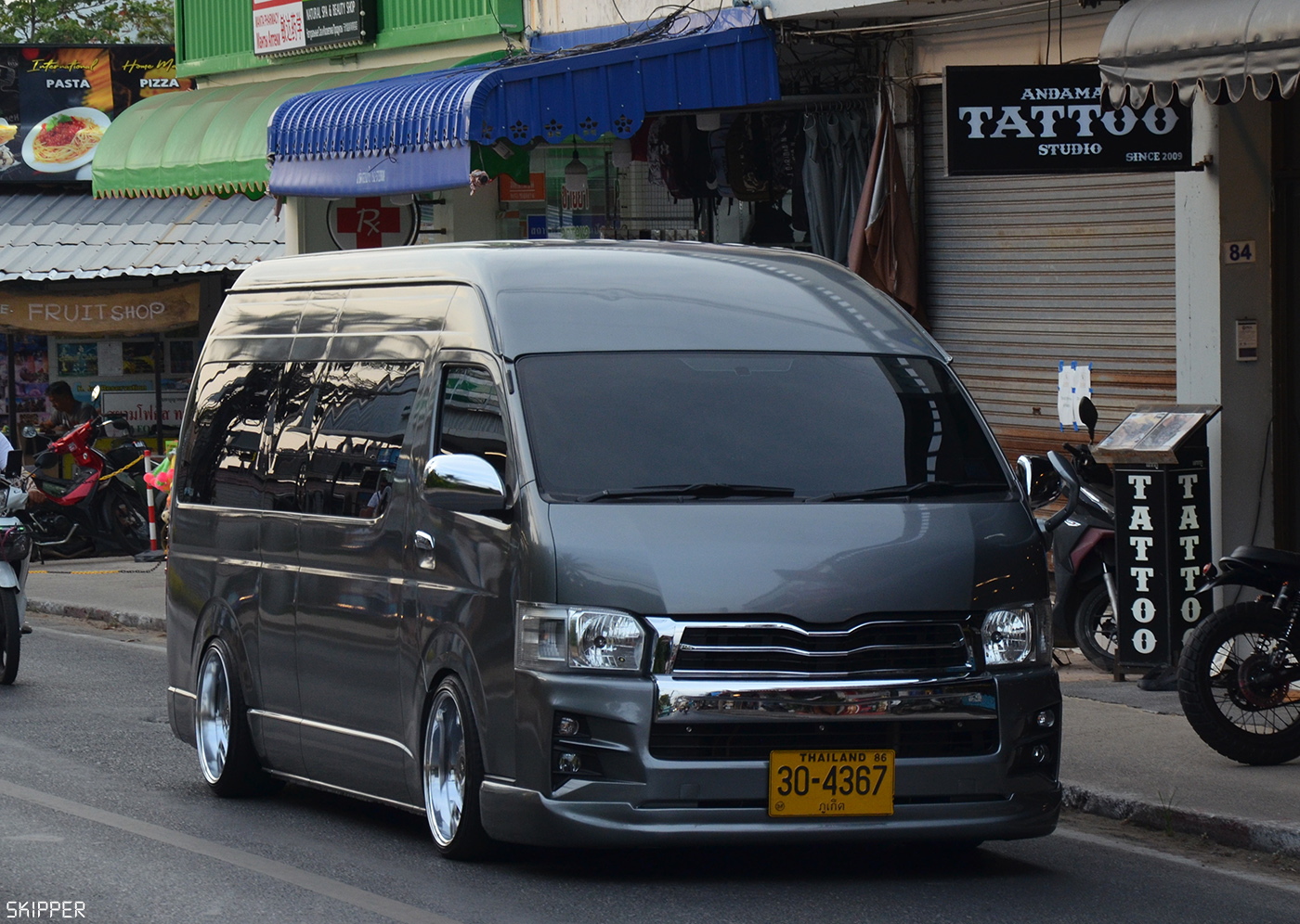 Таиланд, Toyota HiAce (V H200) № PKT 30-4367