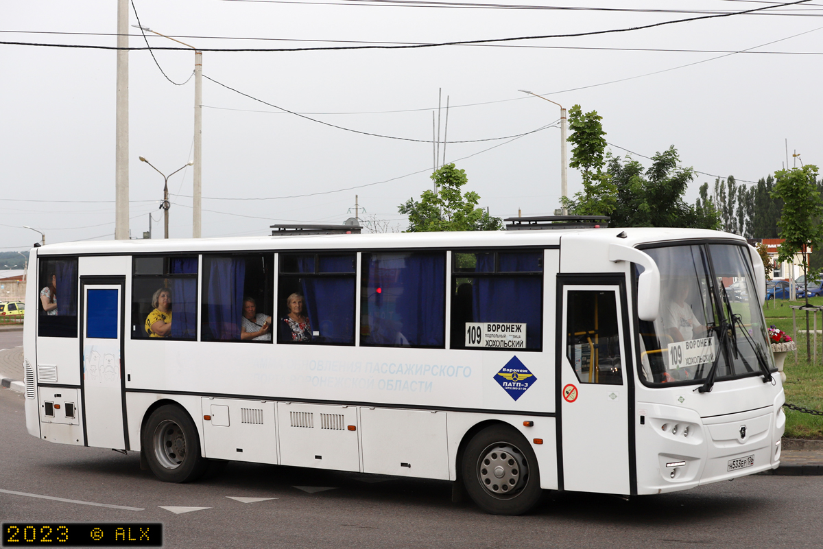 Воронежская область, КАвЗ-4238-81 № Н 533 ЕР 136