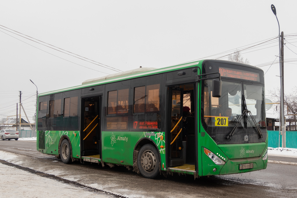 Алматы, Zhong Tong LCK6105HG № 274 EG 02